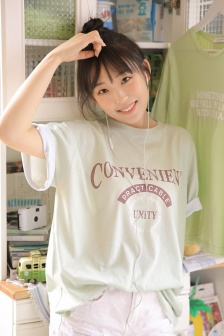 短篇超级YIN荡银行女职员未删减版